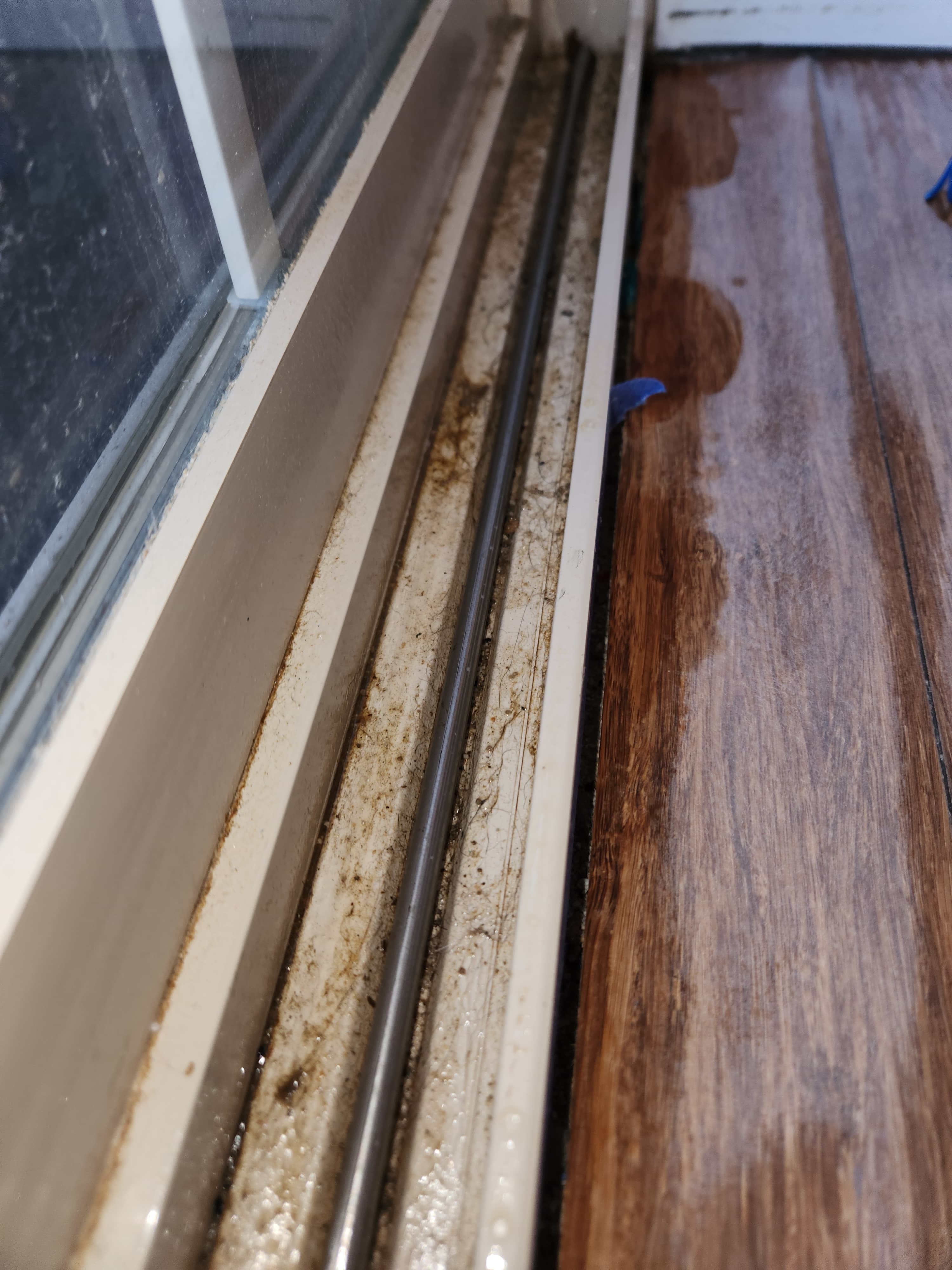 Sliding Door Deep Clean before